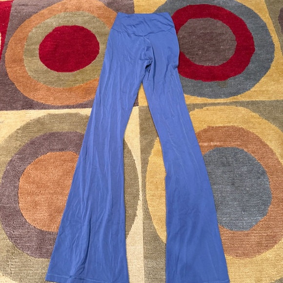 Offline by Aerie Real Me Flare Hi Rise Leggings Crossover Waistband Blue Small - Picture 5 of 5